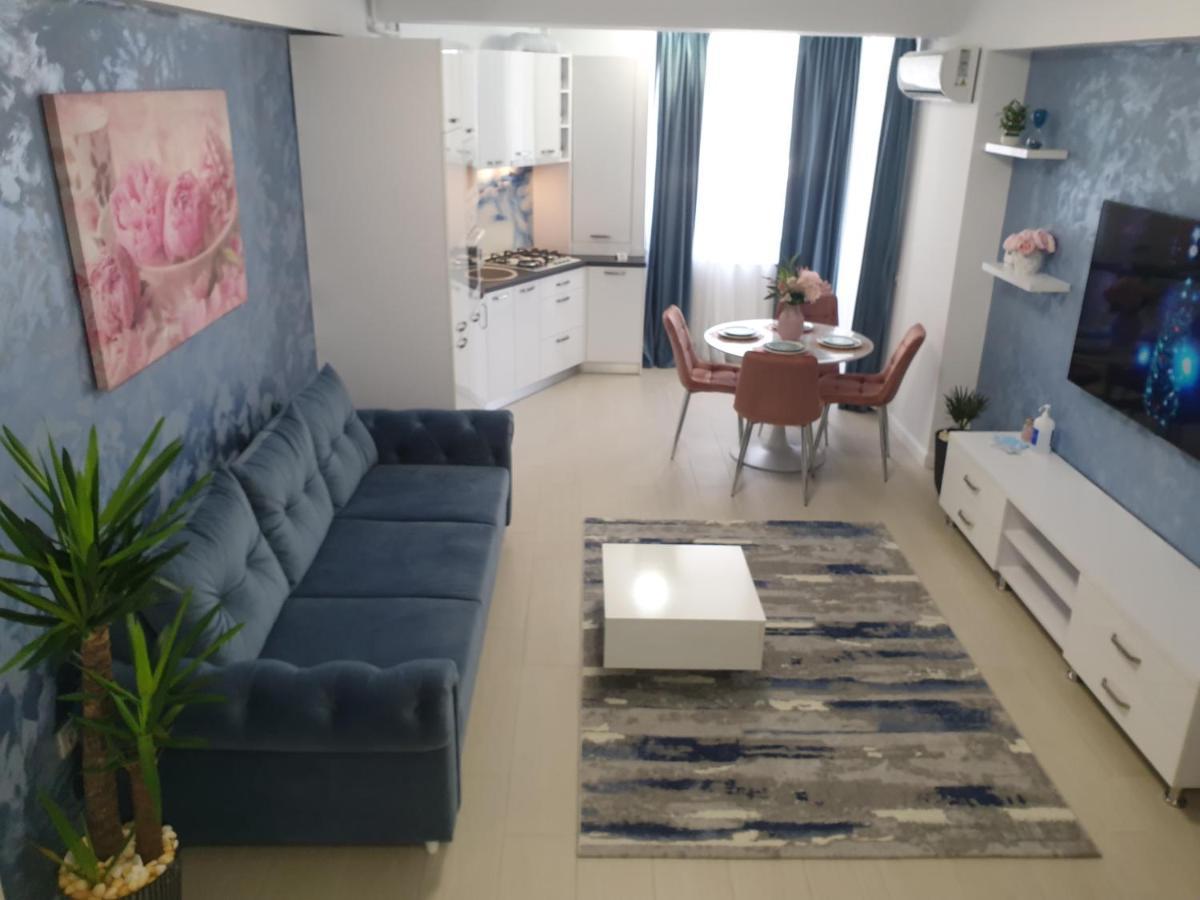 Blue Wave Luxury Mamaia Nord Azimuth Apartment *