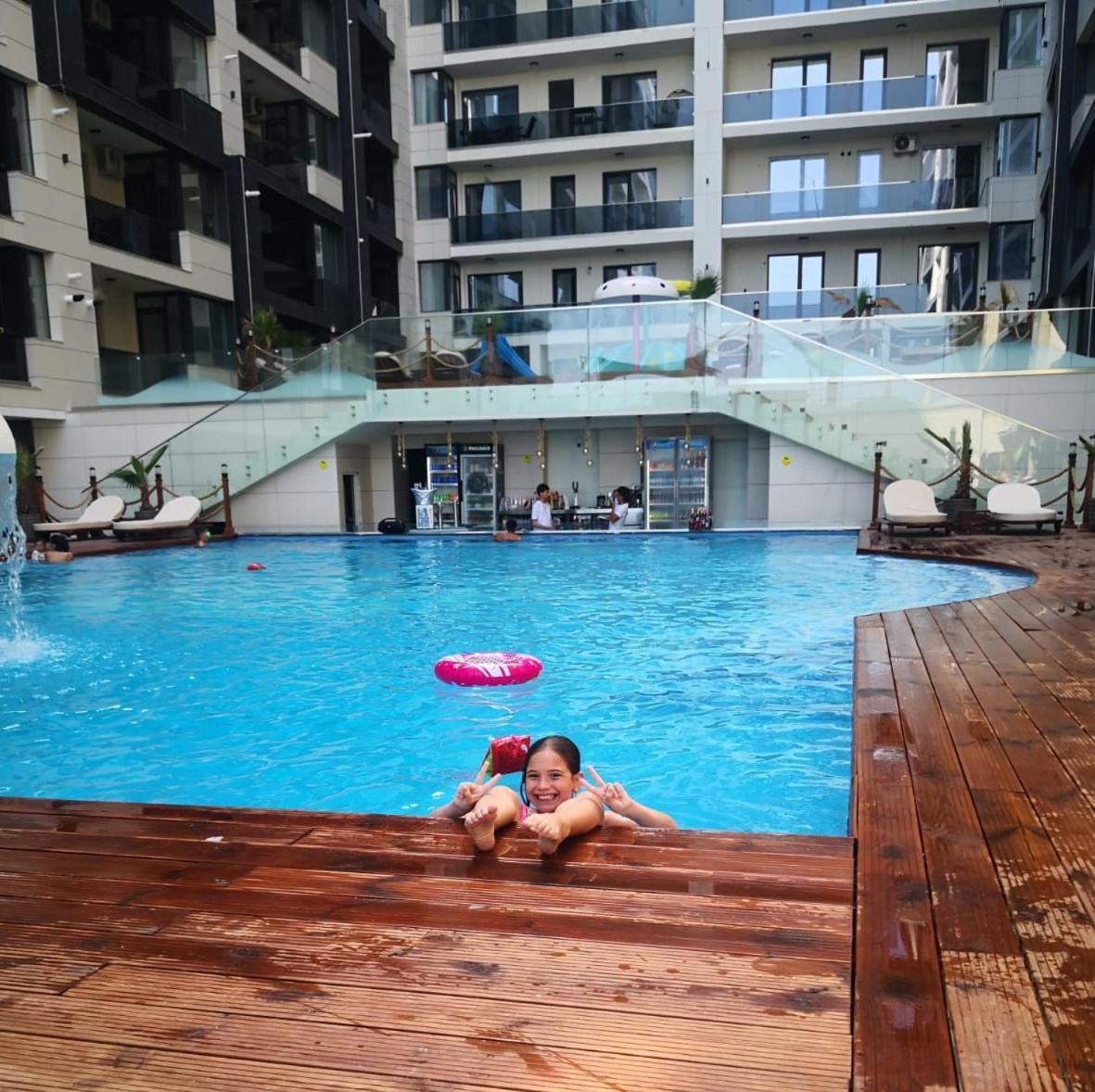 Blue Wave Luxury Mamaia Nord Azimuth Navodari