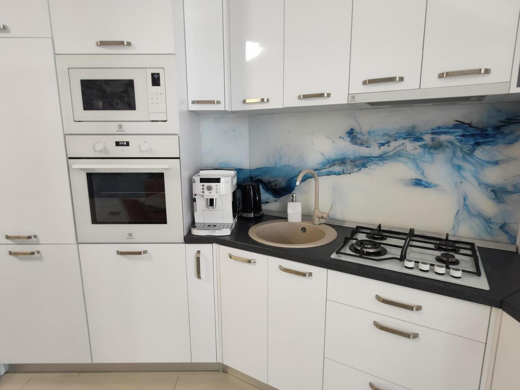 Blue Wave Luxury Mamaia Nord Azimuth Navodari
